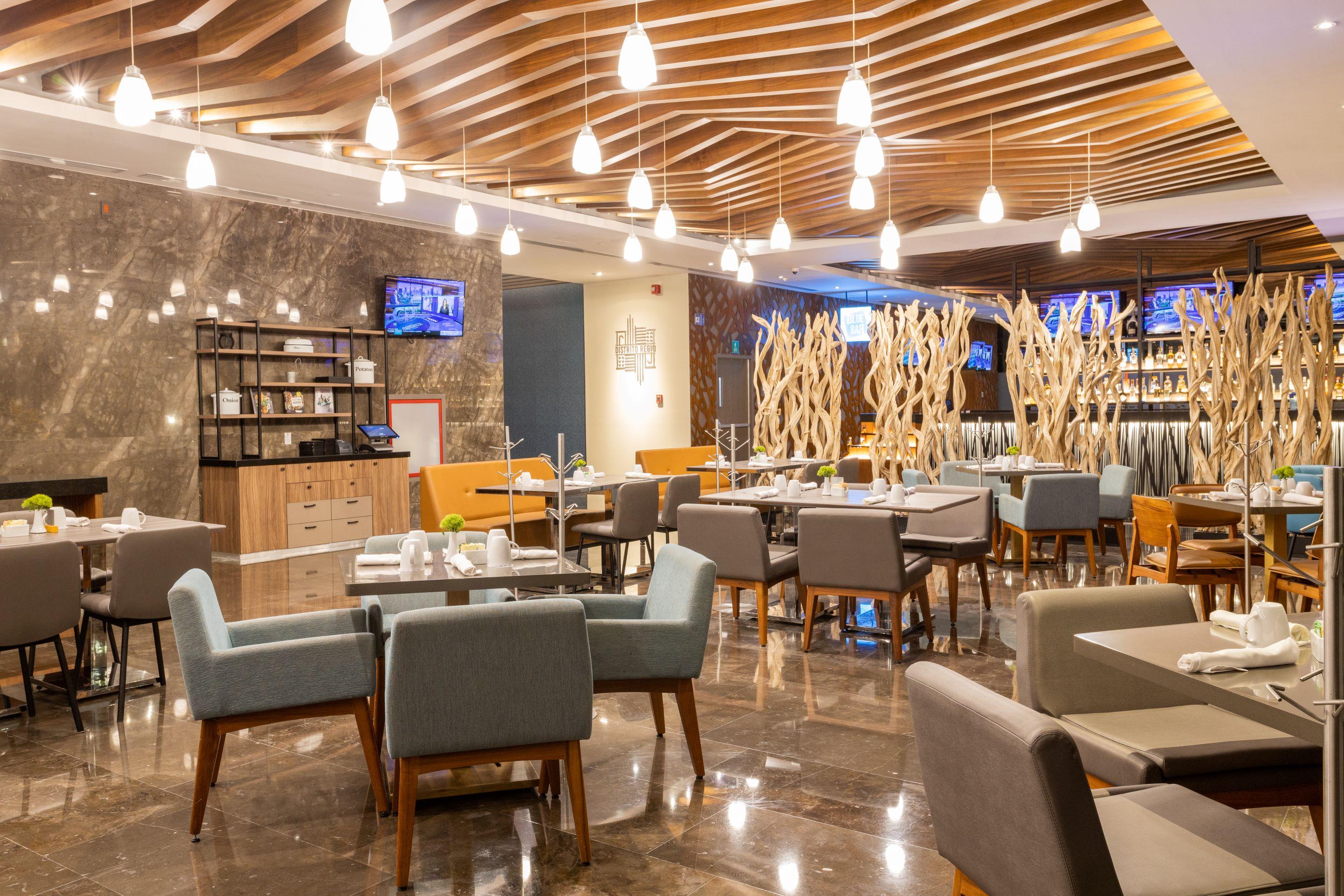 Camino Real Fashion Drive Monterrey Hotel San Pedro Garza Garcia Buitenkant foto The lounge at the airport
