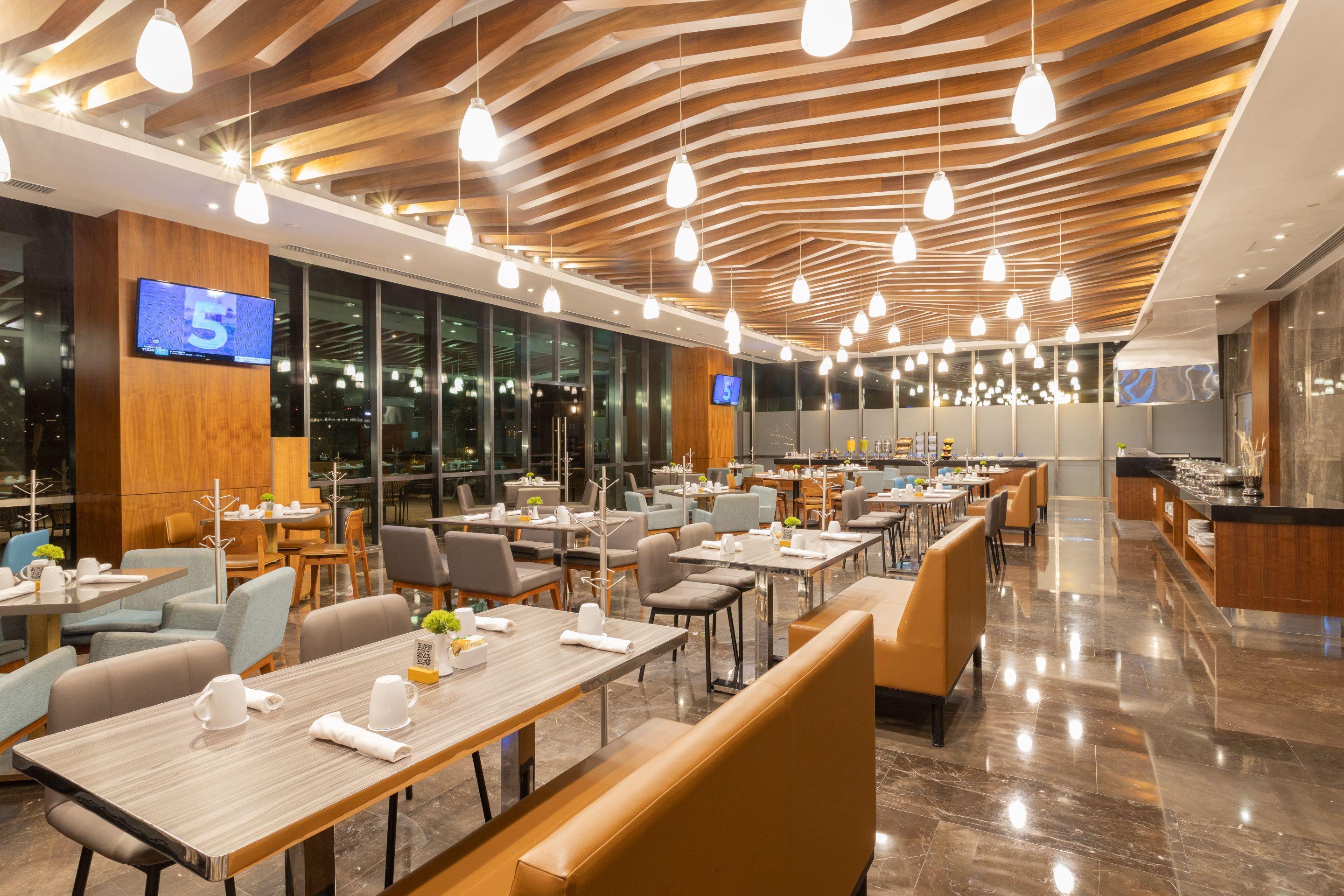 Camino Real Fashion Drive Monterrey Hotel San Pedro Garza Garcia Buitenkant foto The interior of the lounge