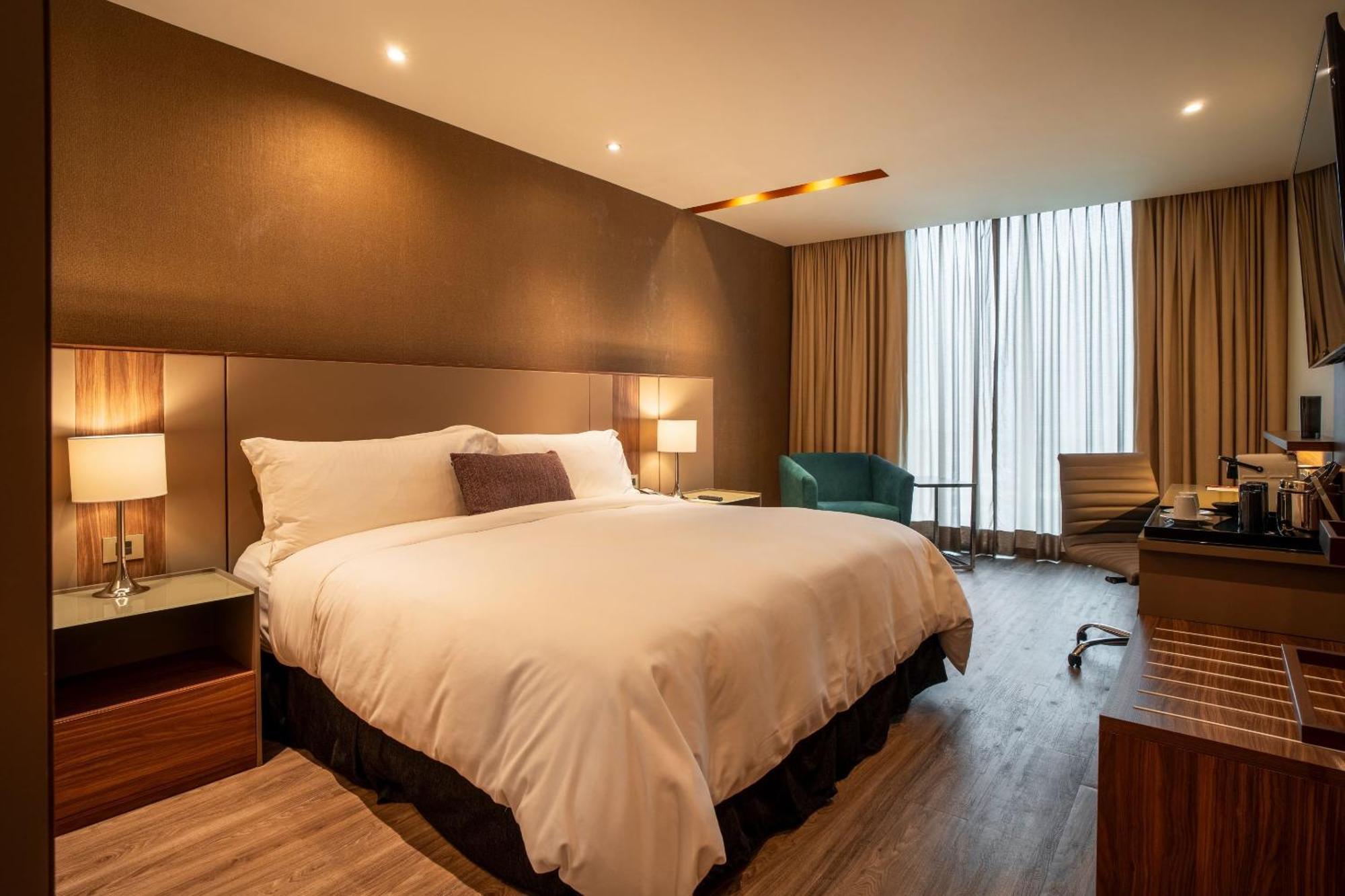 Camino Real Fashion Drive Monterrey Hotel San Pedro Garza Garcia Buitenkant foto Deluxe Room